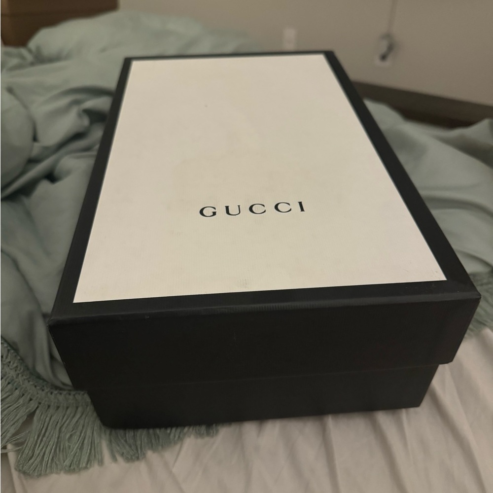 EMPTY GUCCI shoe box